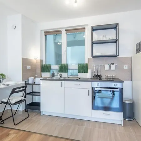 Modern & Cozy With Balcony Boedapest