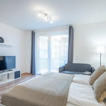 Modern & Cozy With Balcony Appartement Boedapest